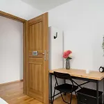 Spacious In With Large Terrace And 2 Parking Spaces By Renters
