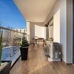 アパート Spacious In With Large Terrace And 2 Parking Spaces By Renters