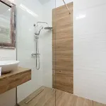 Spacious In With Large Terrace And 2 Parking Spaces By Renters شقة فروتسواف