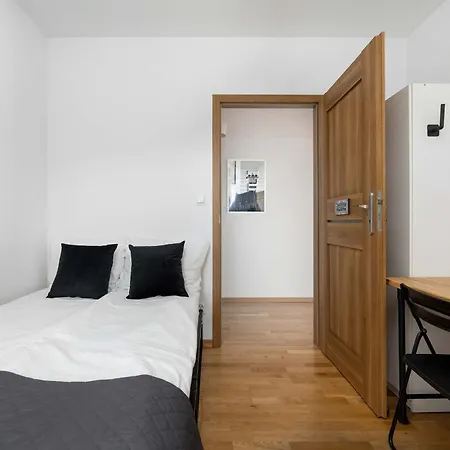 Apartamento Spacious In With Large Terrace And 2 Parking Spaces By Renters Wrocław