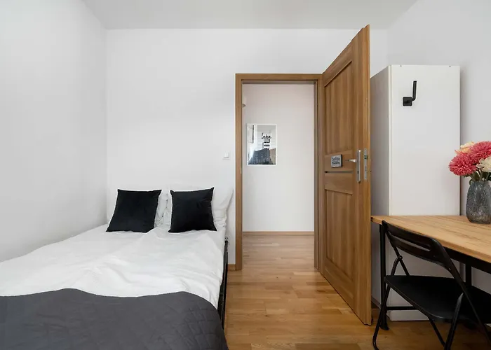 Διαμέρισμα Spacious In With Large Terrace And 2 Parking Spaces By Renters Βρότσλαβ